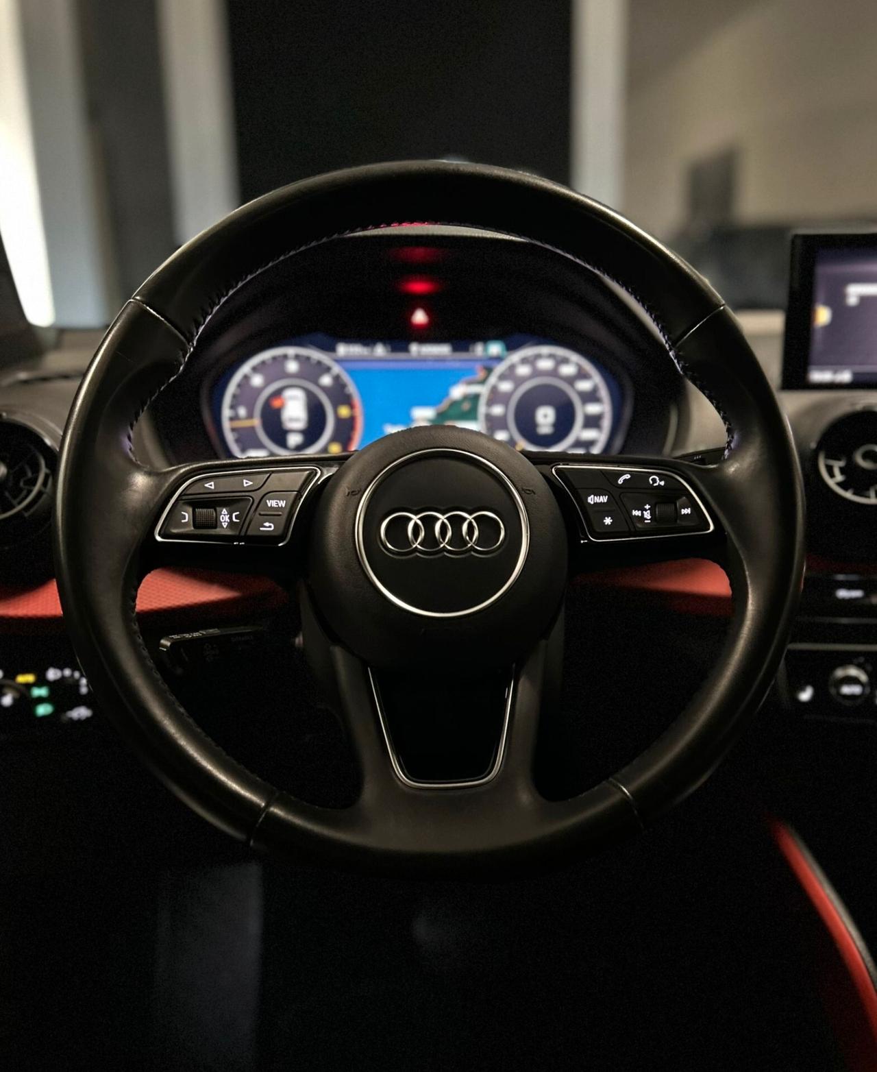 Audi Q2 30 TDI S tronic Identity Black