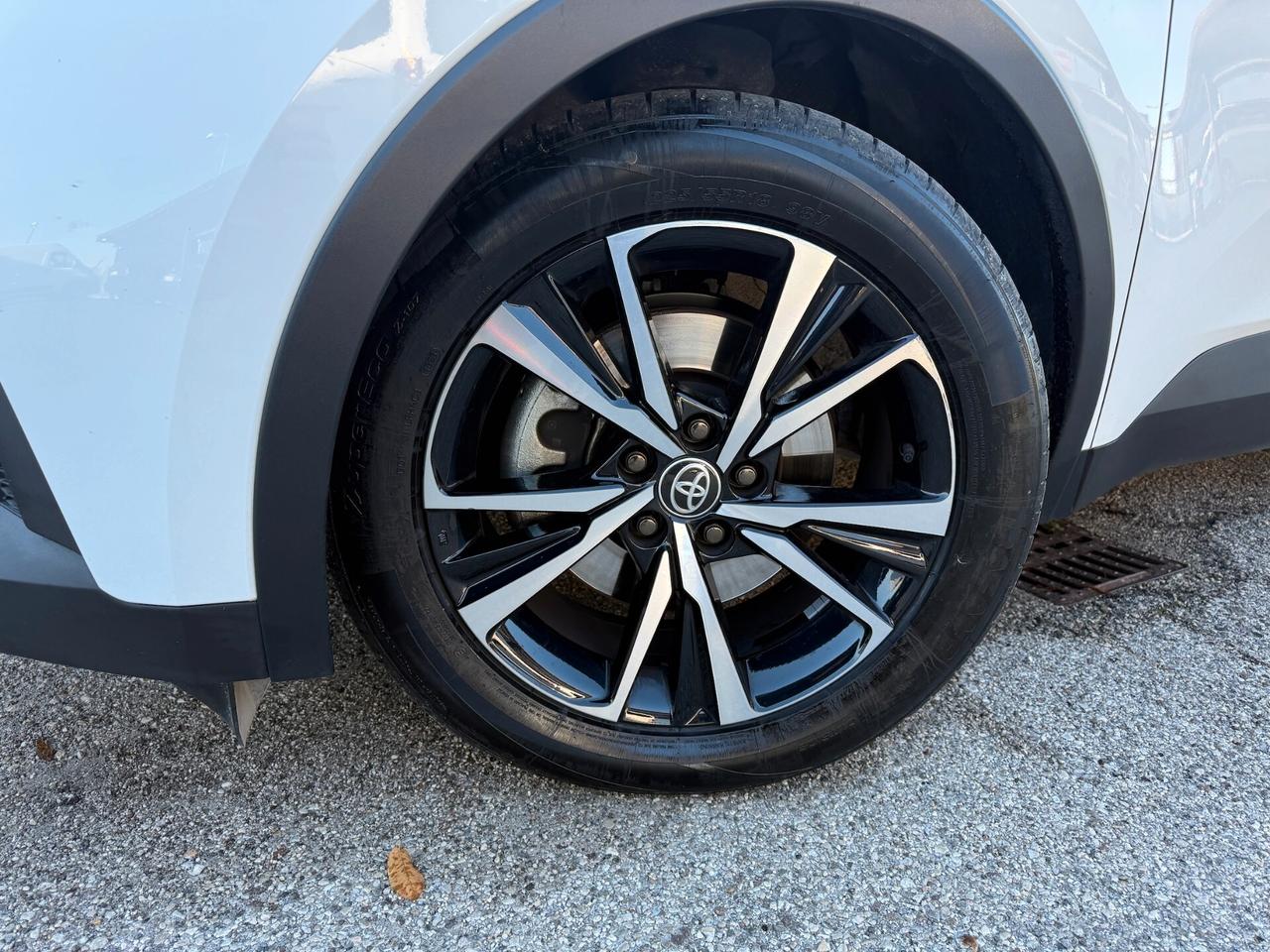 Toyota C-HR 2.0 phev Trend fwd e-cvt plug-in FULL OPTIONAL