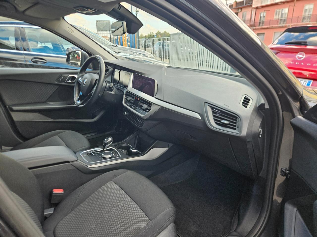 Bmw 116 116d 5p. Business Advantage Automatica