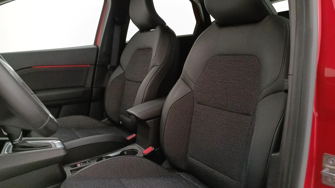 RENAULT Captur 1.6 E-Tech full hybrid Rive Gauche 145cv auto