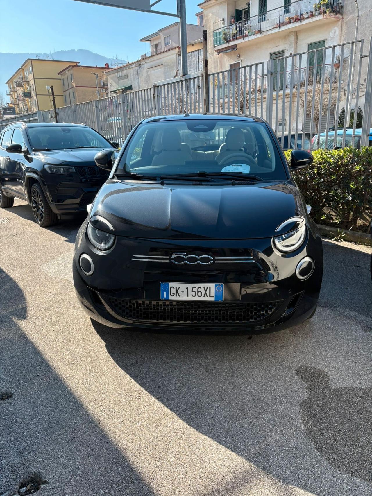 Fiat 500 500e Berlina 42 kWh La Prima