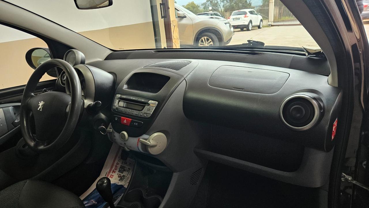 Peugeot 107 1.0 68CV 5p. Urban Move