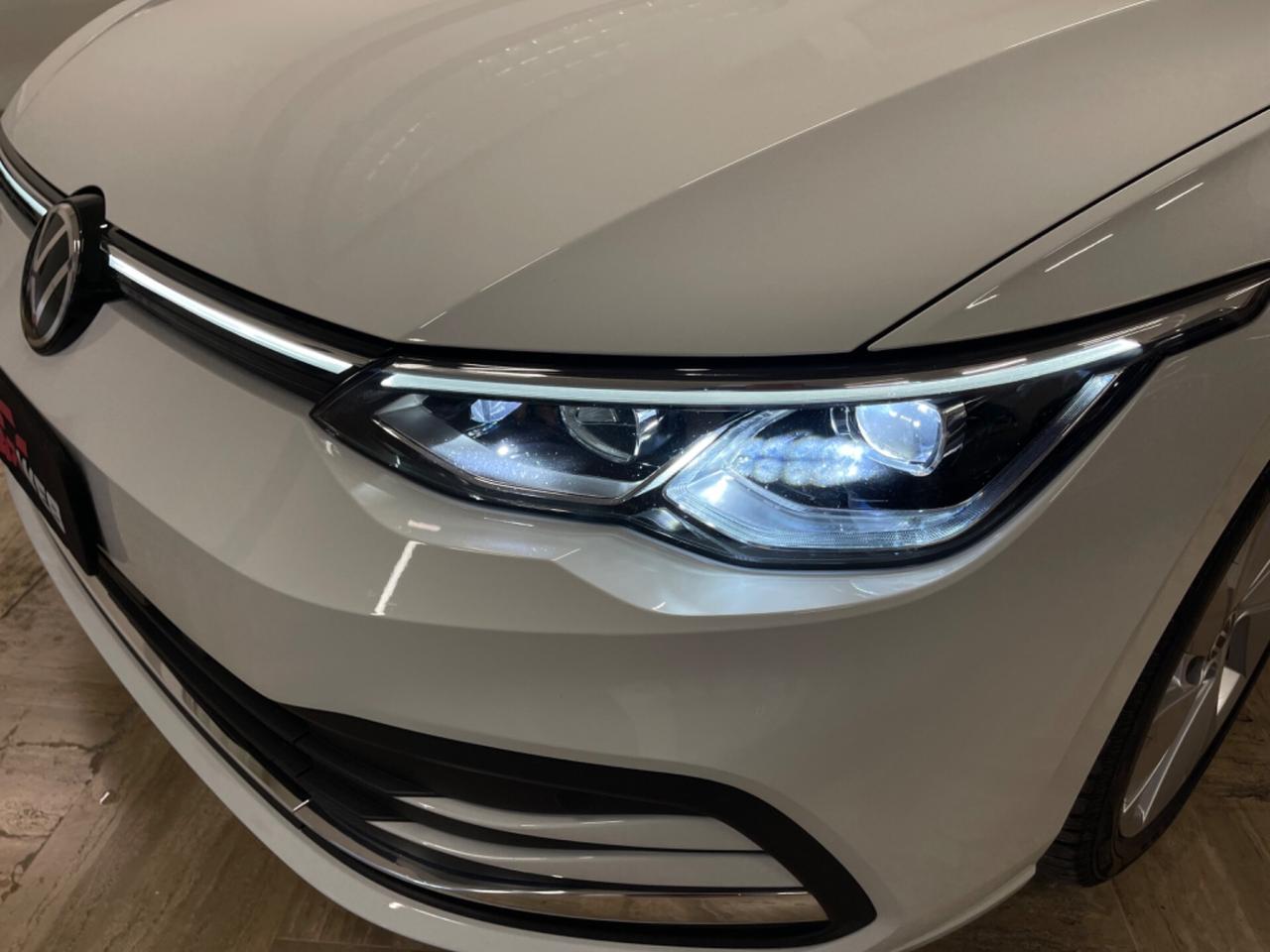 VOLKSWAGEN GOLF VIII 2.0 TDI 150CV DSG 2022