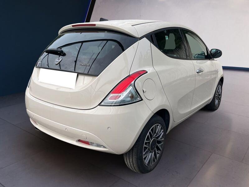 Lancia Ypsilon III 2021 1.0 firefly hybrid Gold s&s 70cv