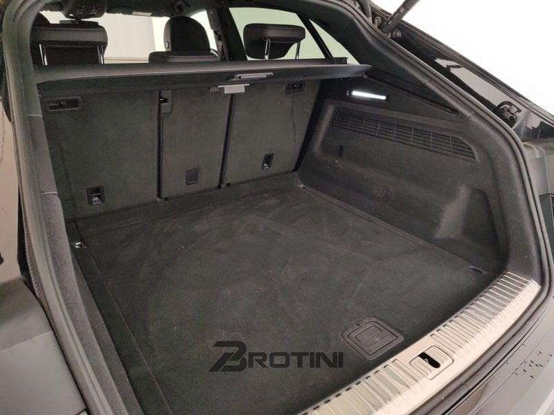 Audi Q8 Q8 3.0 tdi mhev S line edition quattro 231cv tiptronic