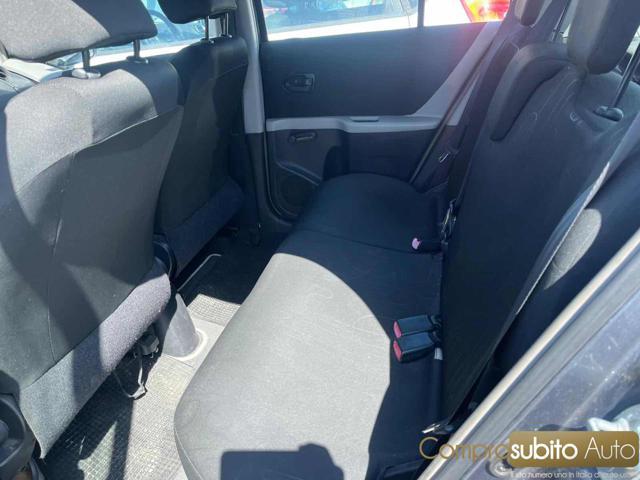 TOYOTA Yaris 1.0 5 porte Sol ( Garanzia 12 Mesi)