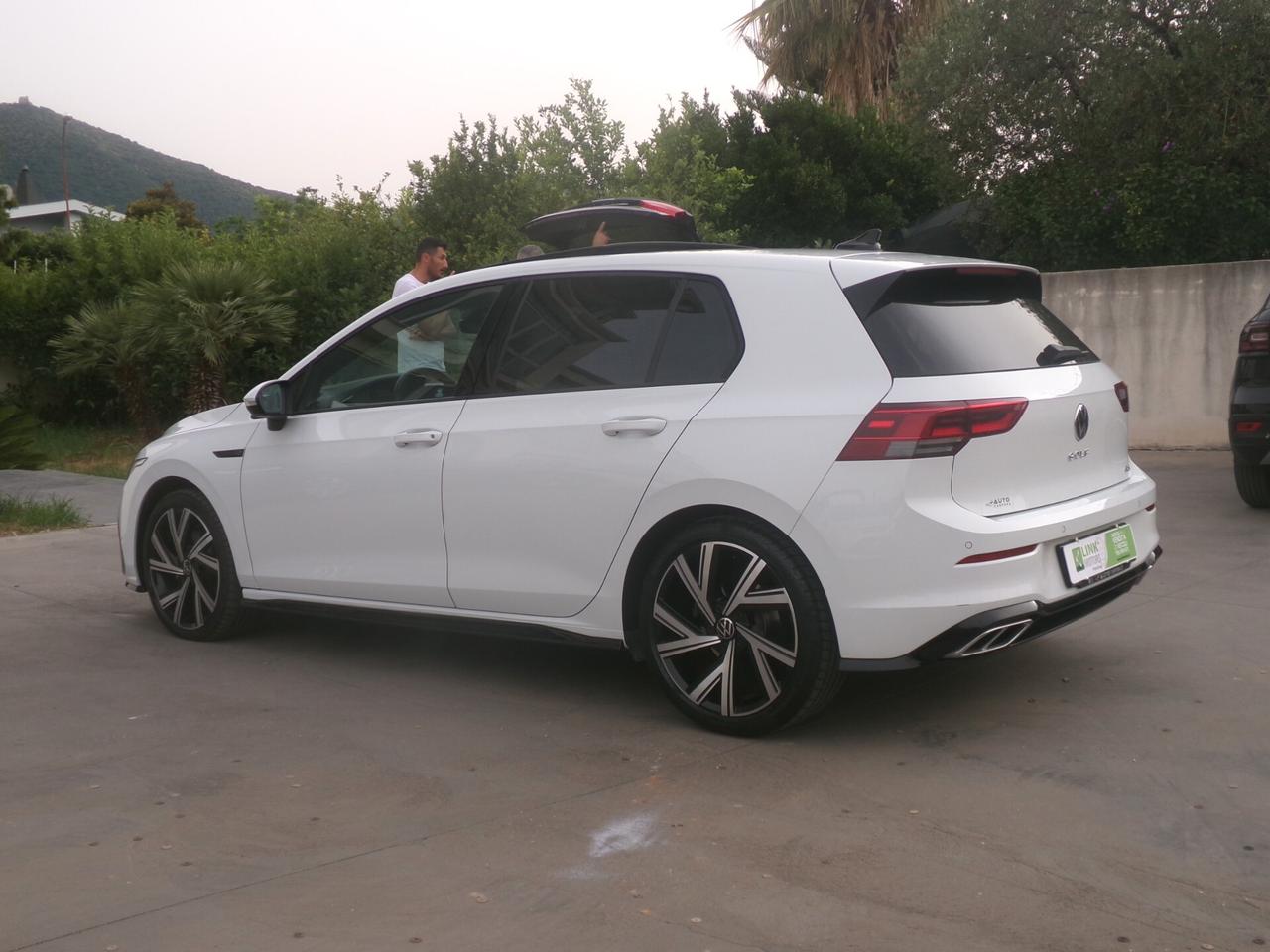 Volkswagen Golf 1.5 eTSI 150 CV EVO ACT DSG R-Line