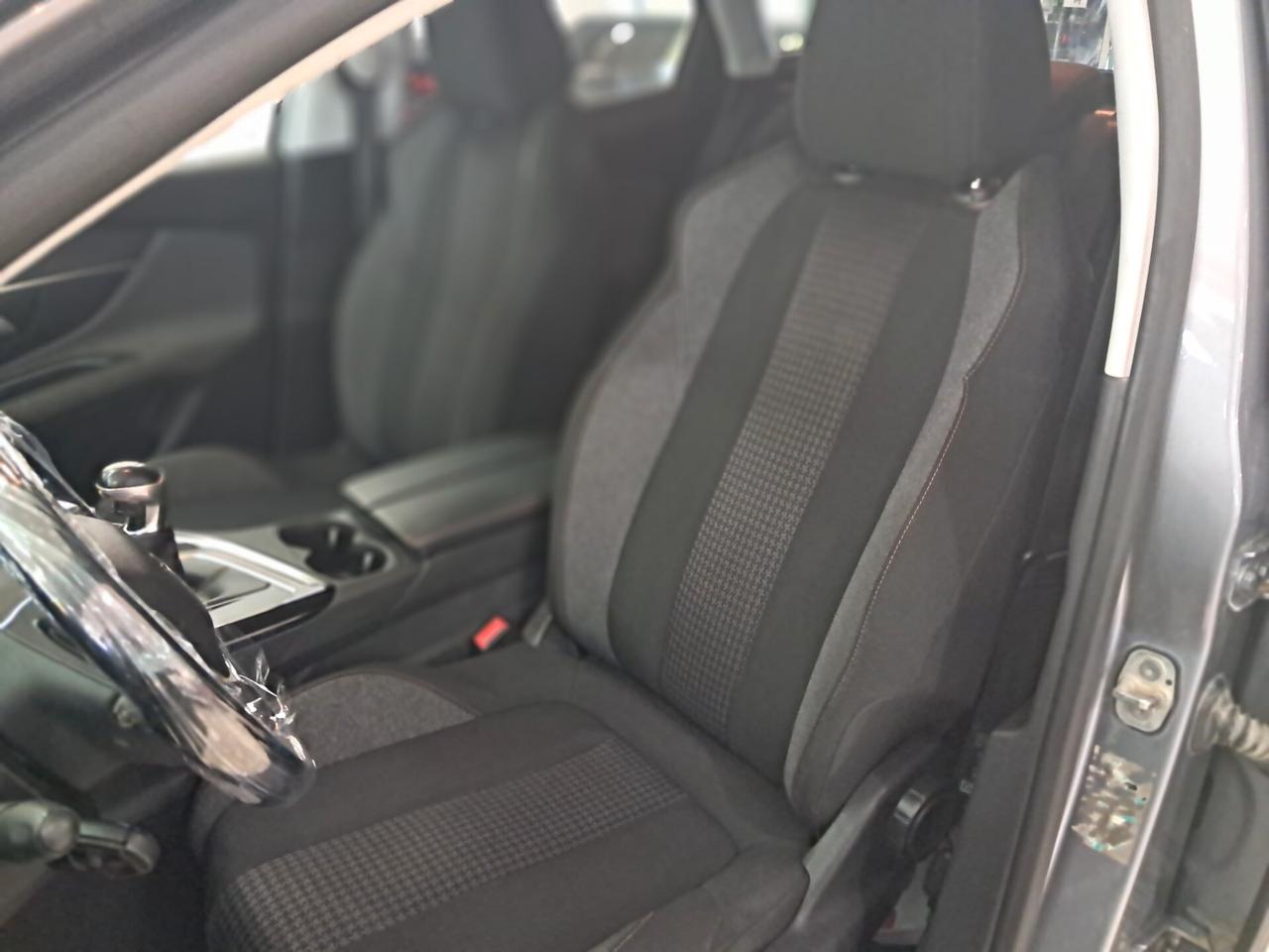 Peugeot 3008 BlueHDi 130 S&S Business