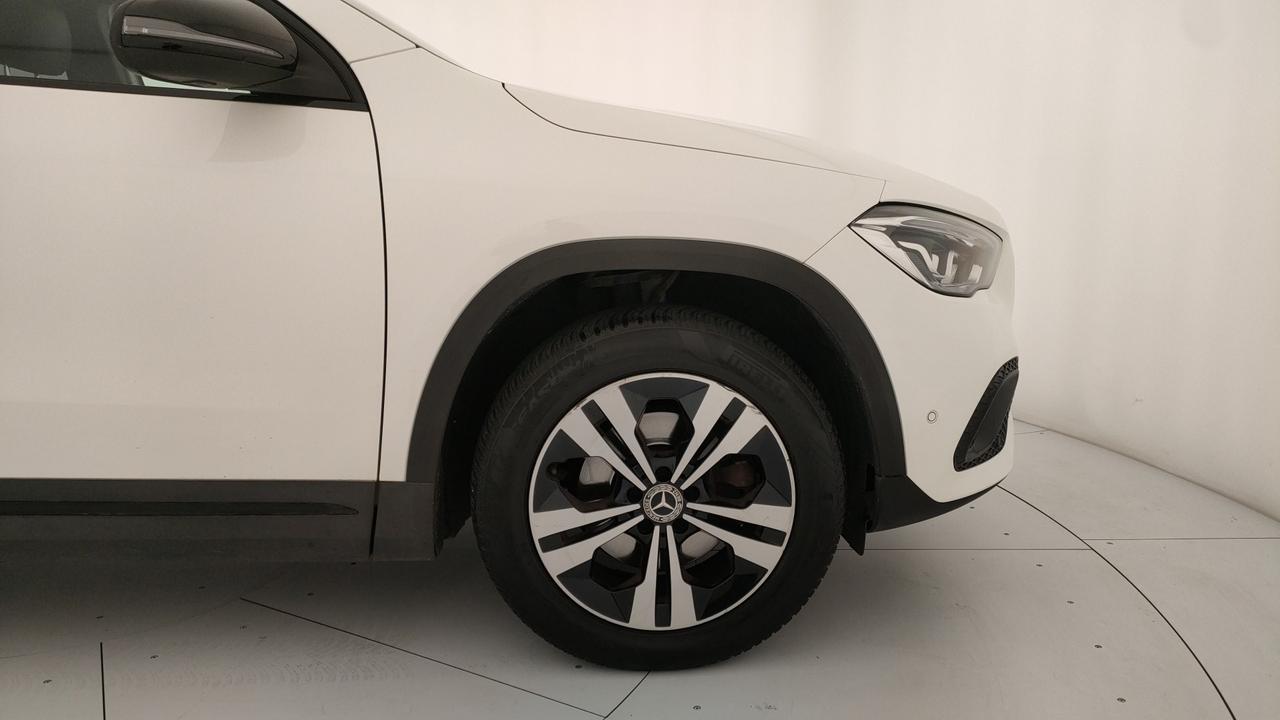 Mercedes-Benz GLA 200 d Sport auto