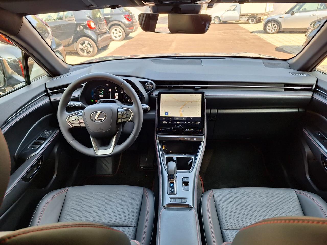 Lexus LBX Hybrid Emotion