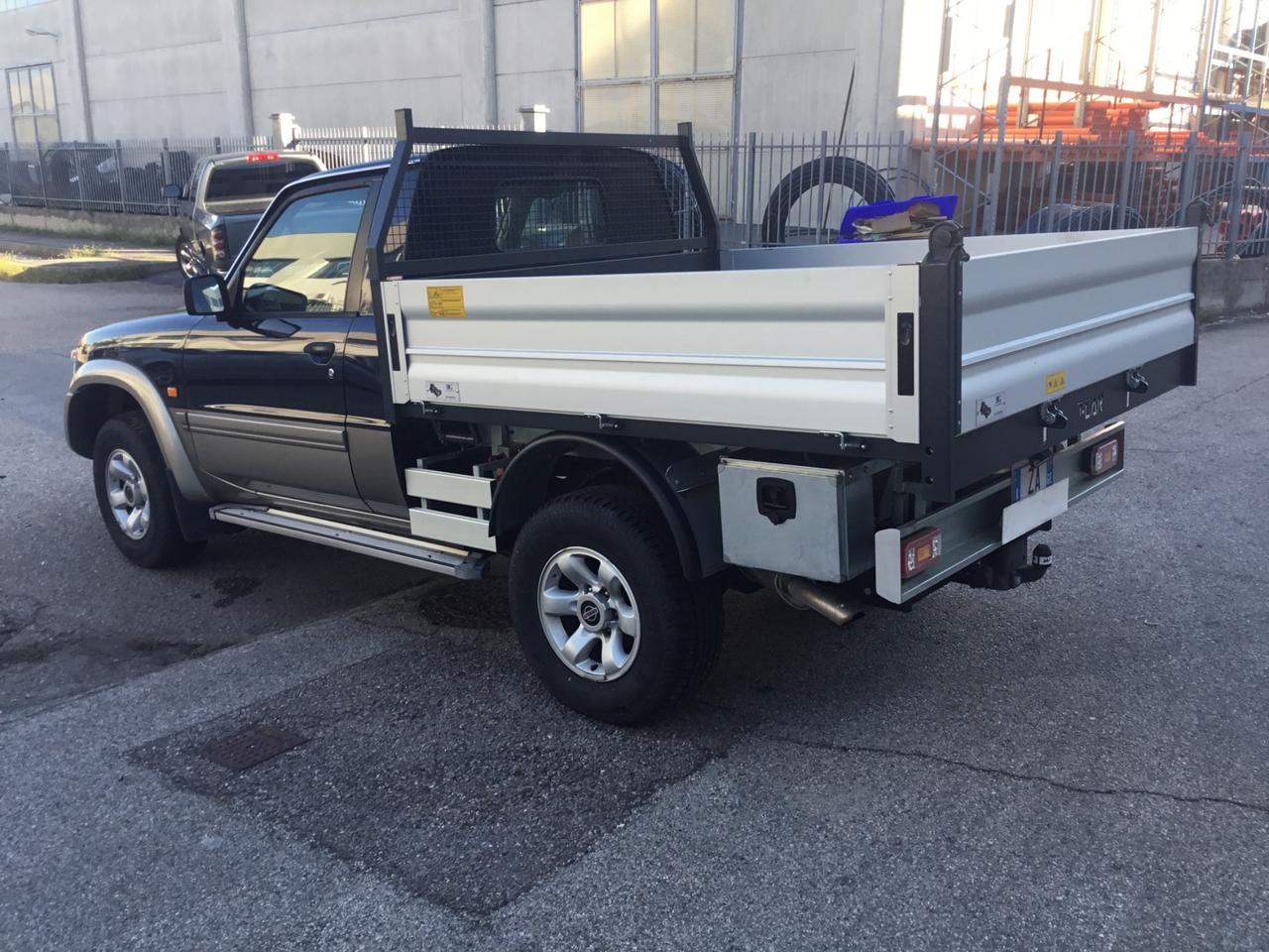 Nissan Patrol GR 3.0 TD passo lungo pik up cassone ribaltabile