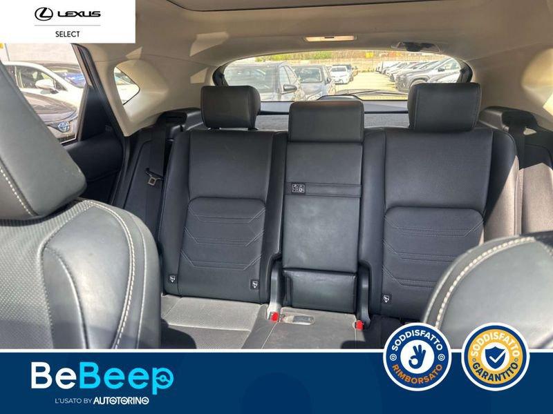 Lexus NX 300H 2.5 LUXURY 4WD CVT