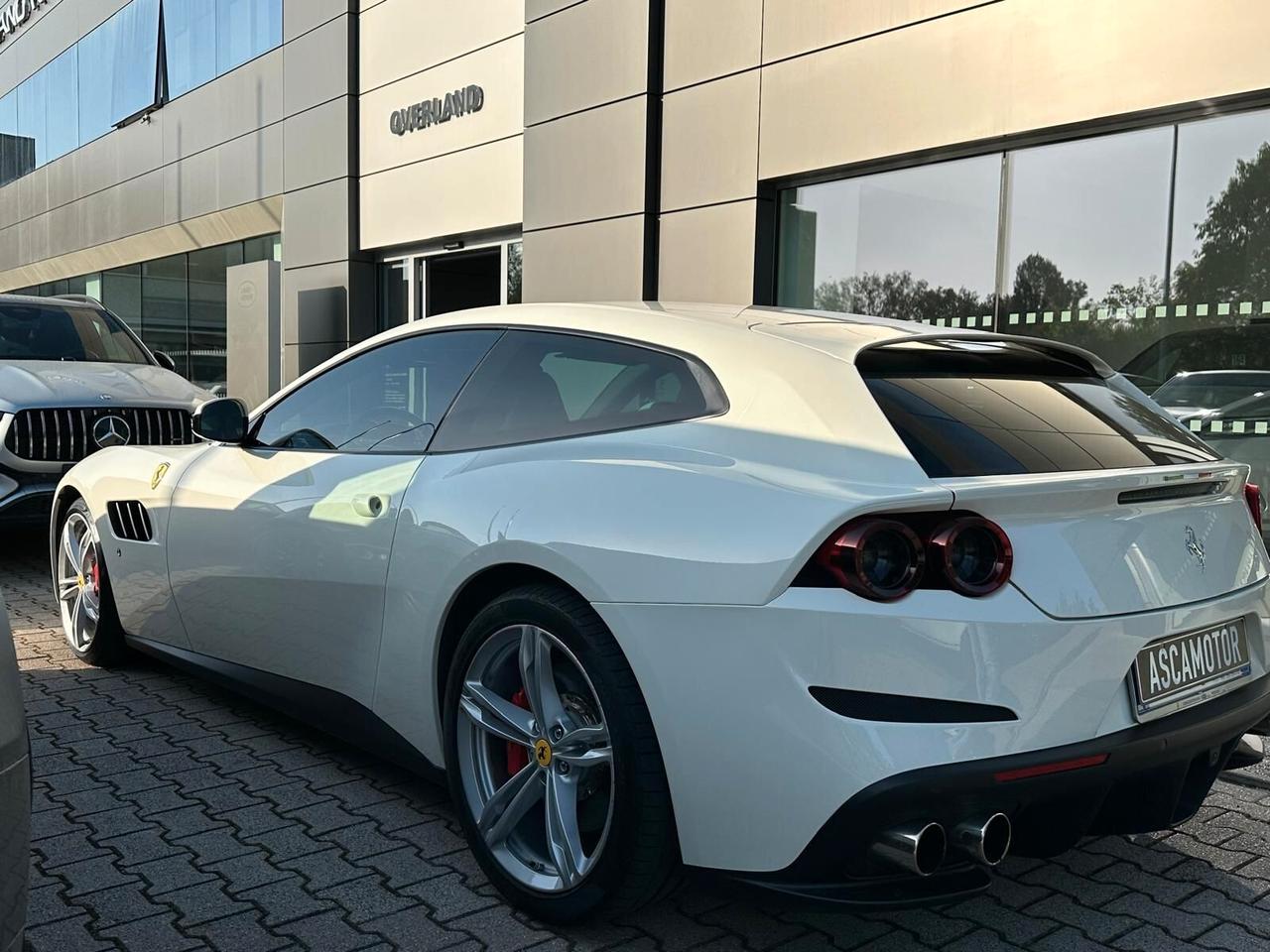 Ferrari GTC4 Lusso GTC4Lusso T