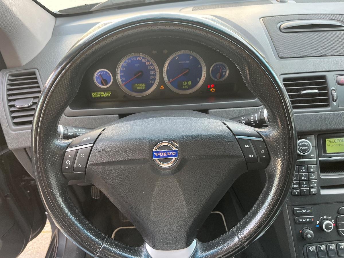 VOLVO XC90 2.4 D5 AWD 7 PT KM 102.000