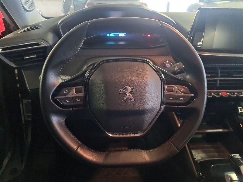 Peugeot 2008 motore elettrico 136 CV Active