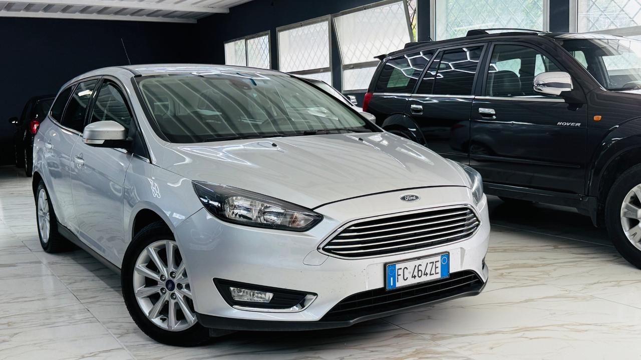 Ford Focus 1.6 120 CV GPL SW Titanium