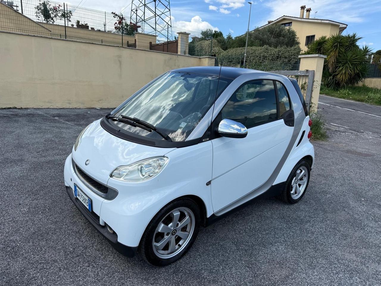 Smart ForTwo 1000 52 kW coupé pure