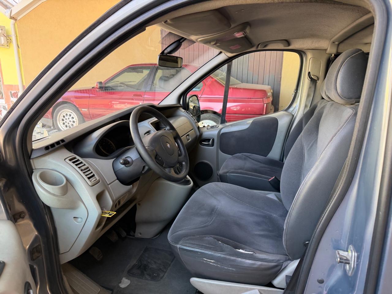Renault Trafic 2.0dci 9 posti Clima -2014