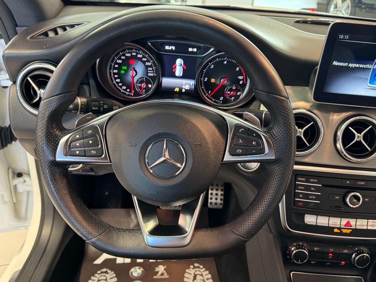 MERCEDES Classe CLA 200 d 4Matic Premium AMG 2019