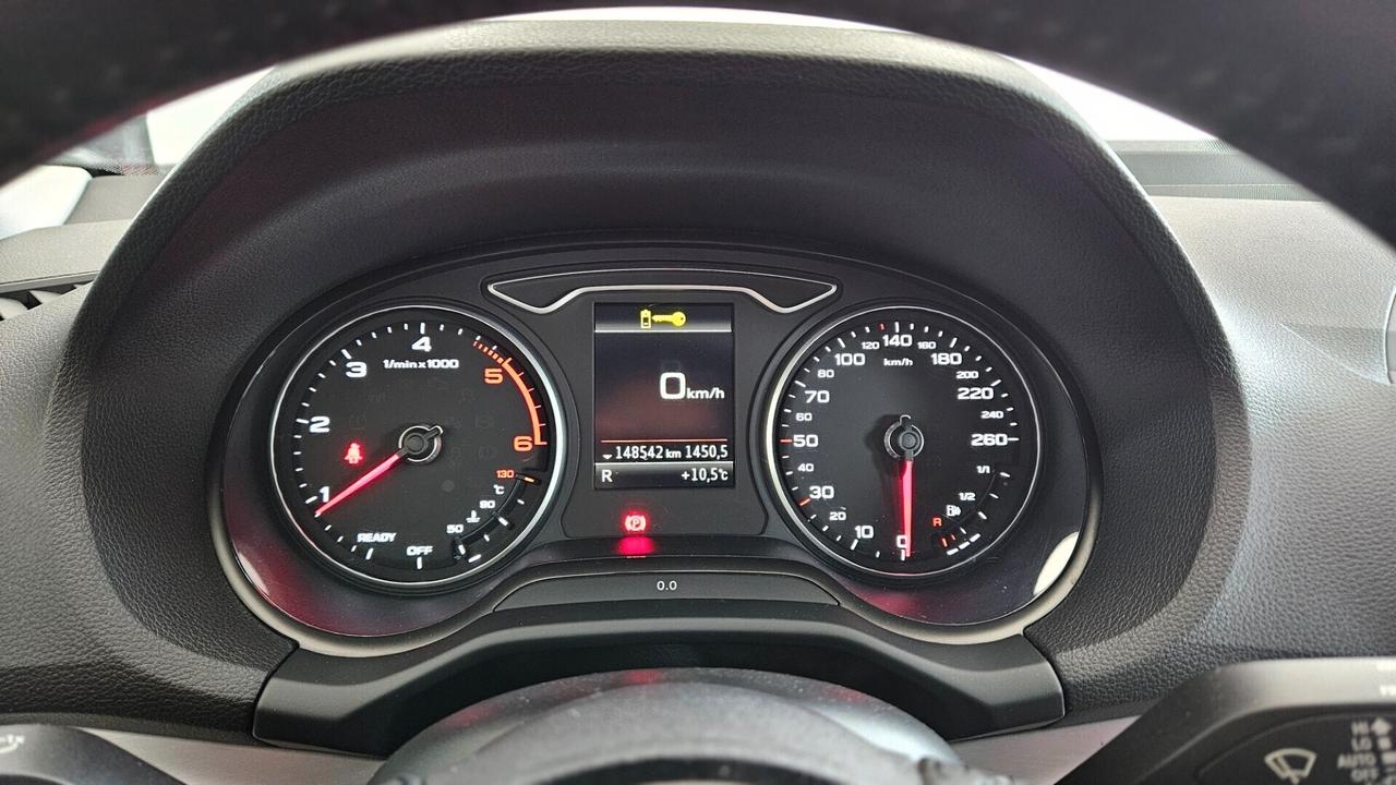 Audi Q2 30 TDI S tronic