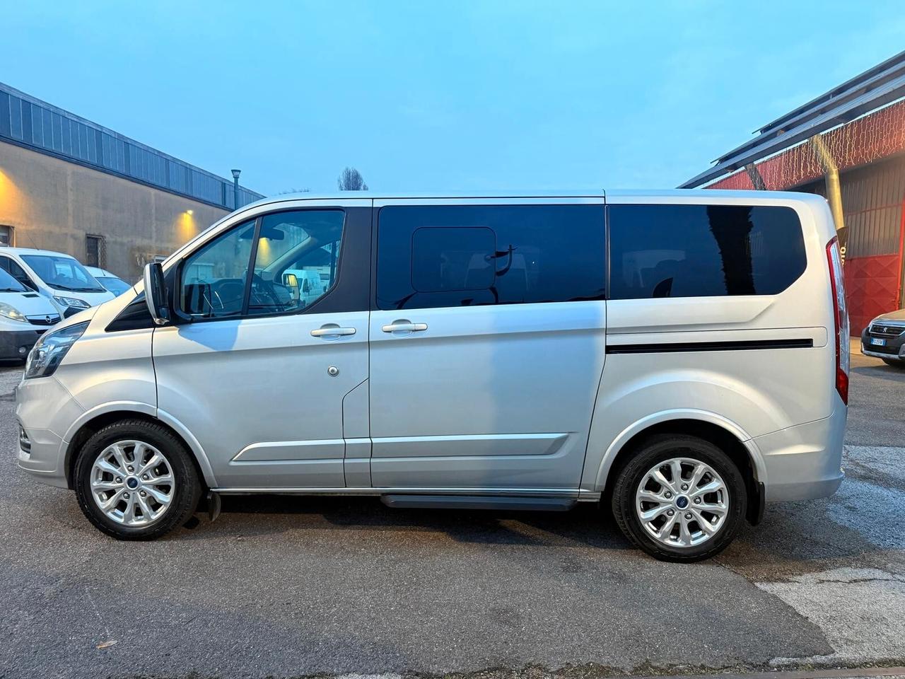 Ford Tourneo Custom 310 2.0 TDCi 170CV aut. PL Titanium