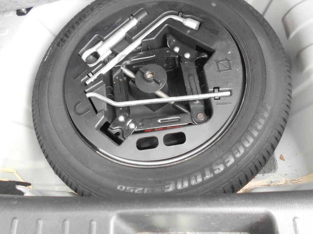 Mahindra KUV100 1.2 K8 FWD