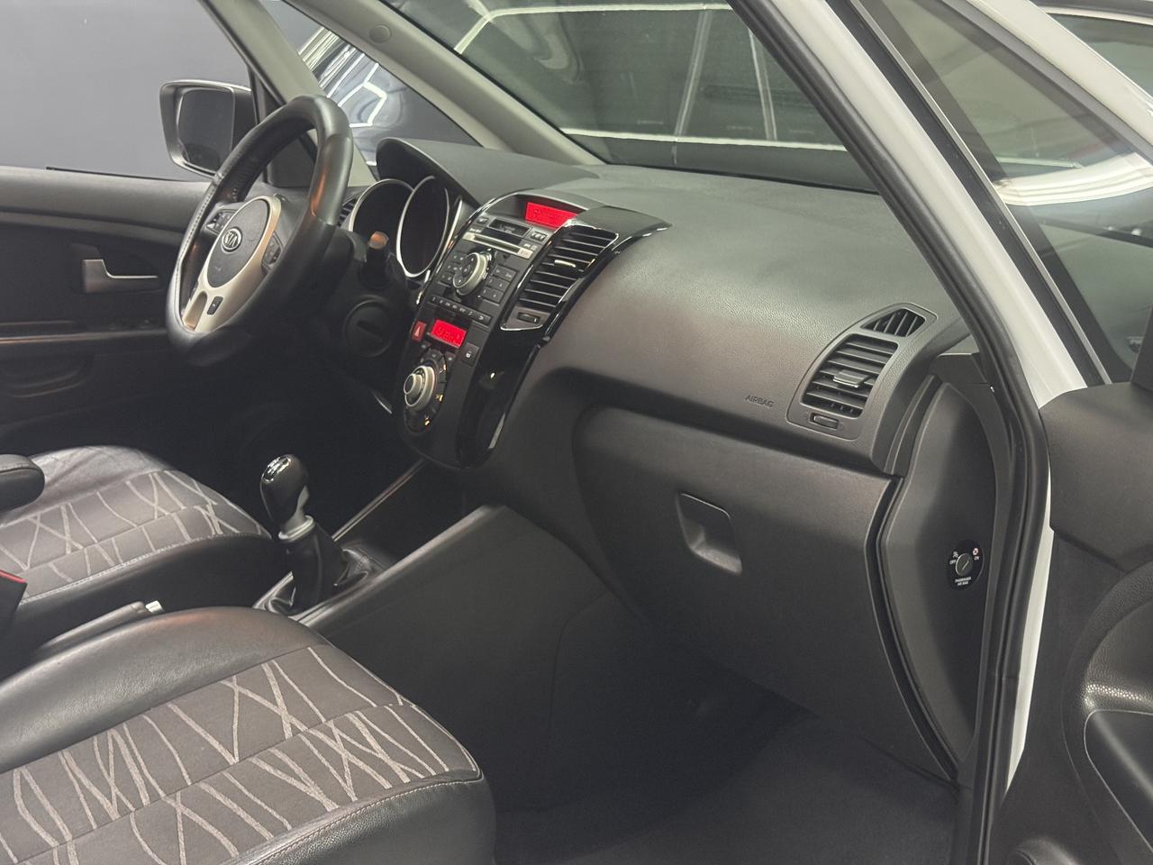 Kia Venga 1.6 CRDi VGT TX