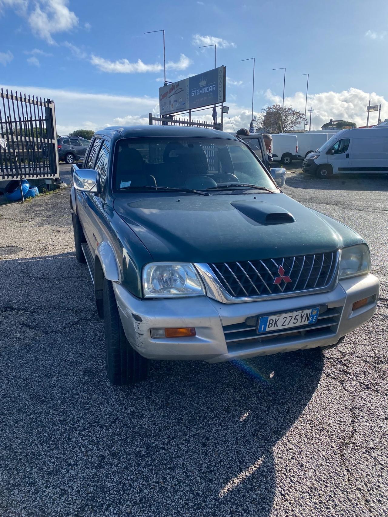 Mitsubishi L200 2.5 TDI 4WD Club Cab Pick-up GLS