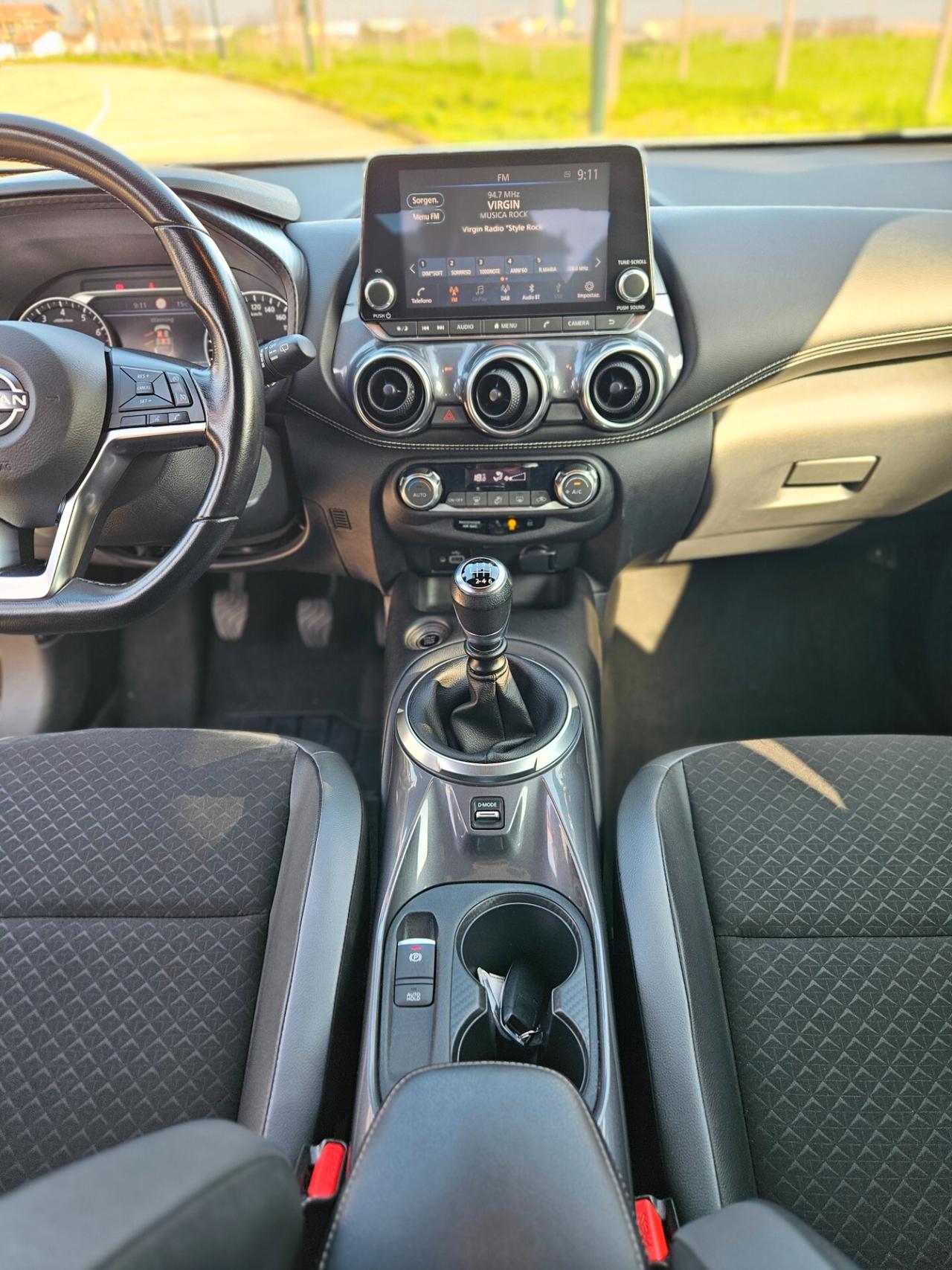 Nissan Juke 1.0 DIG-T 114 CV N-Connecta