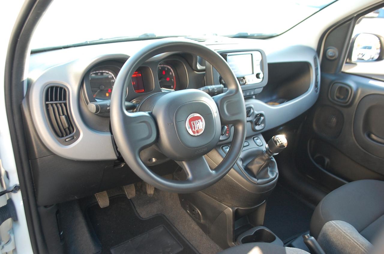 Fiat Panda 1.0 firefly hybrid 69CV City Life S&S USB Uf Italy