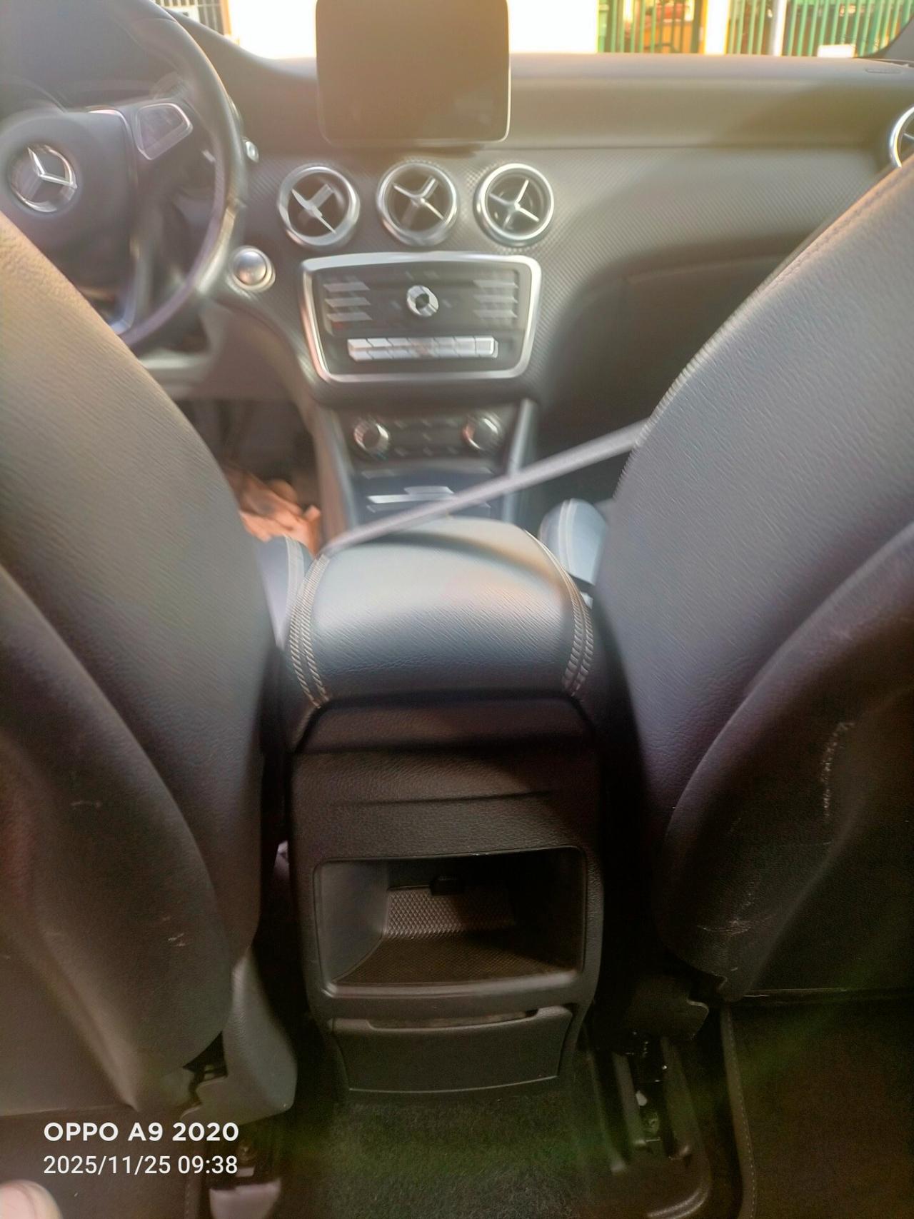 Mercedes-benz A 180 d Automatic Business