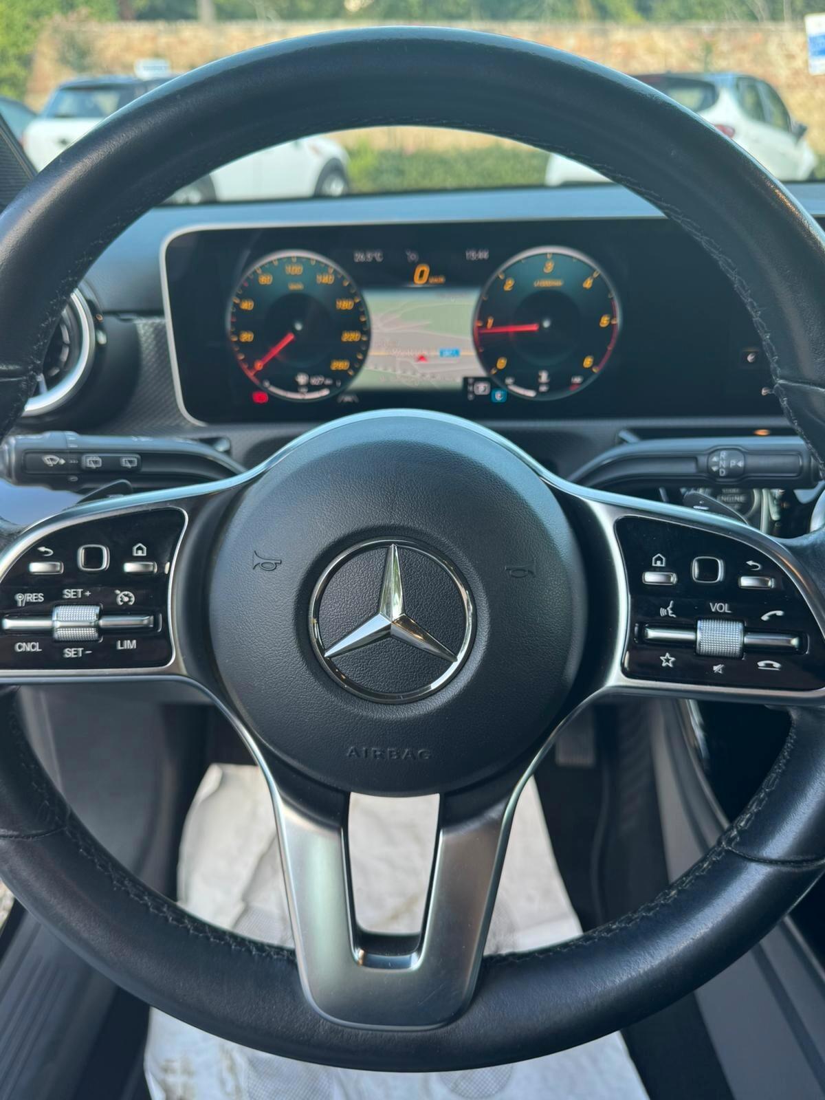 Mercedes-benz A 180 d Automatic Premium