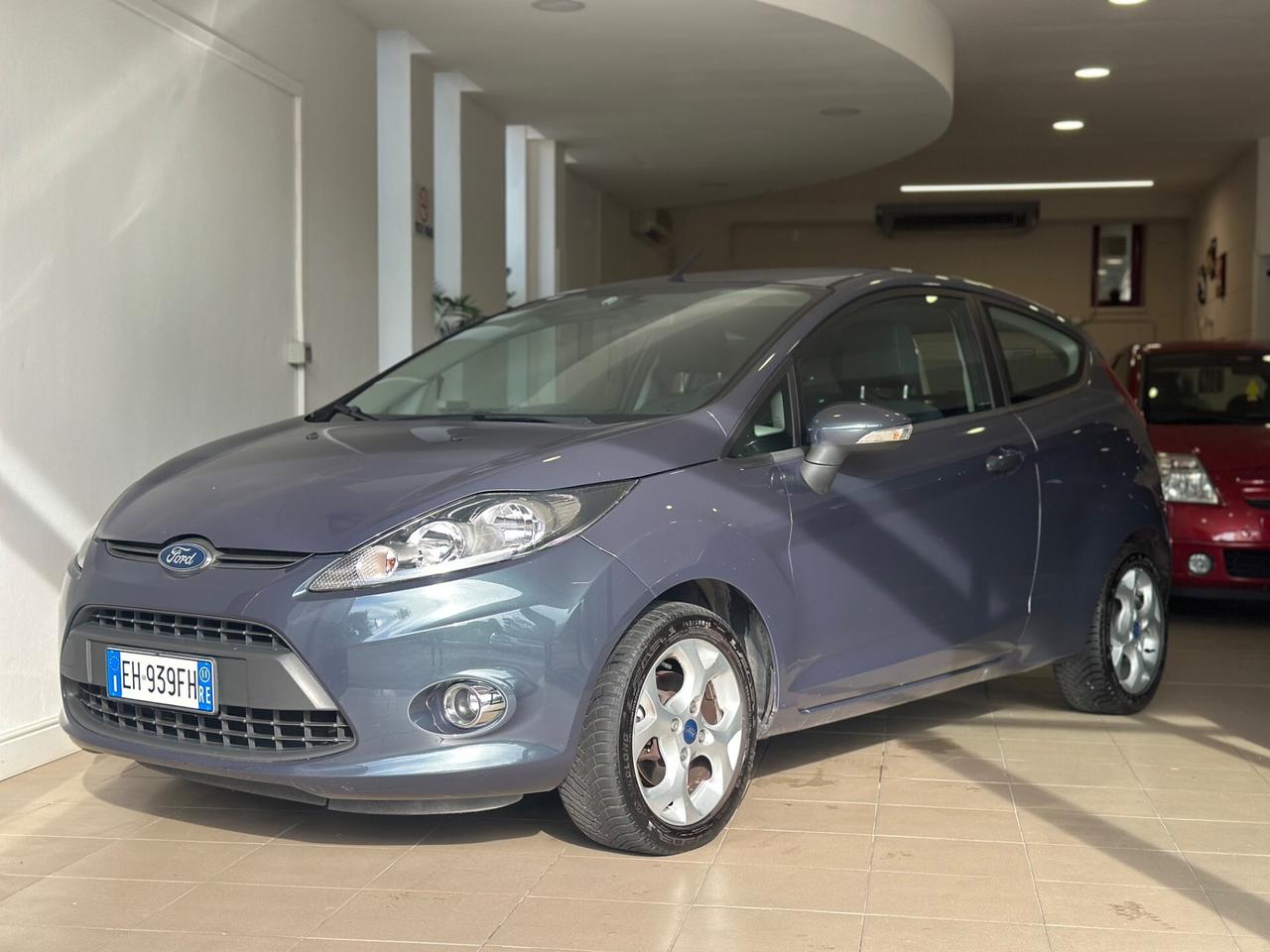 Ford Fiesta 1.4 TDCi 70CV 3 porte Titanium