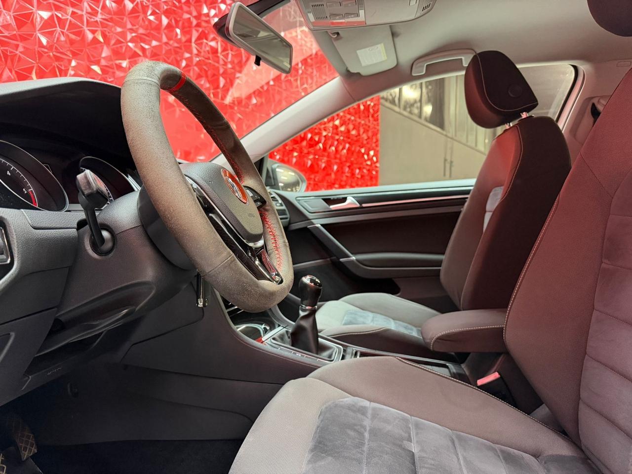 Volkswagen Golf 2.0 TDI 3p. Highline BlueMotion Technology