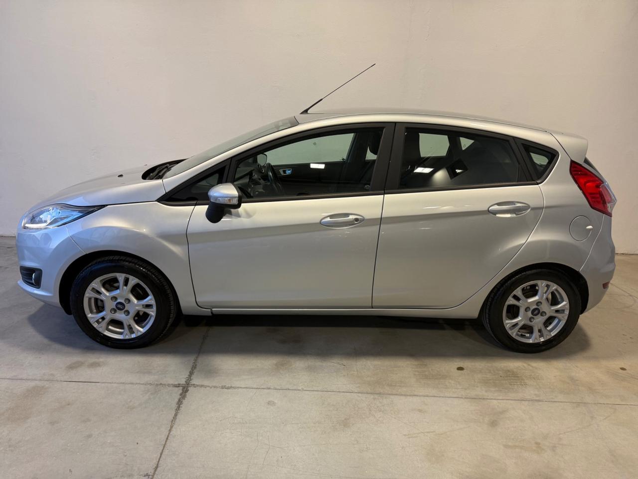 Ford Fiesta 1.5 TDCi 75CV 5 porte Titanium