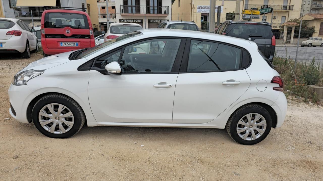 Peugeot 208 BlueHDi 75 5 porte Active