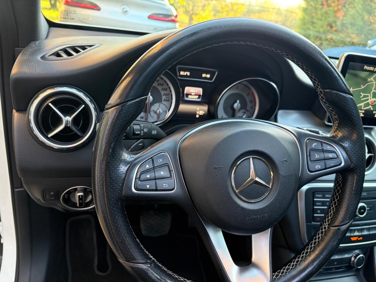 Mercedes-benz GLA 200 d Automatic 4Matic Premium