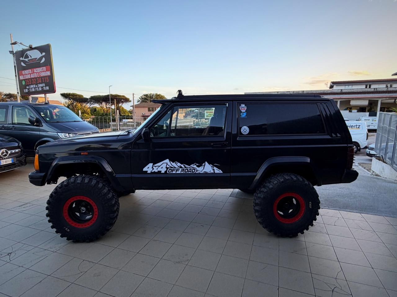 Jeep Cherokee 2.1 TD 3 porte Command-Trac (EU)