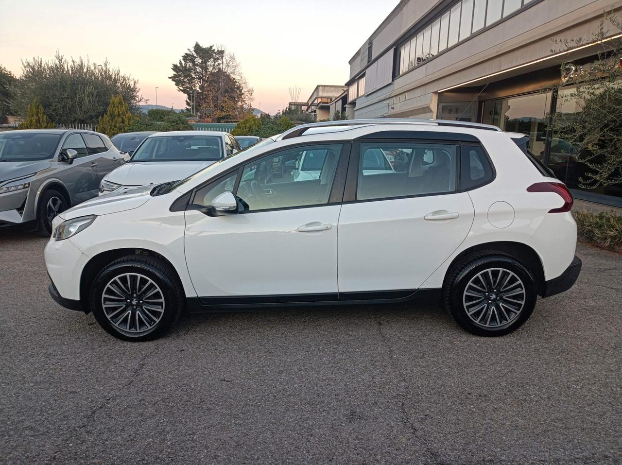 Peugeot 2008 BlueHDi 100 Active