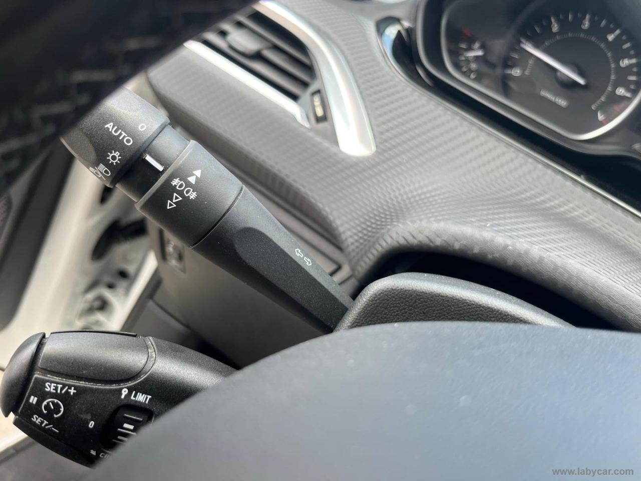 PEUGEOT 208 PureTech 82 5p. Allure COME NUOVA