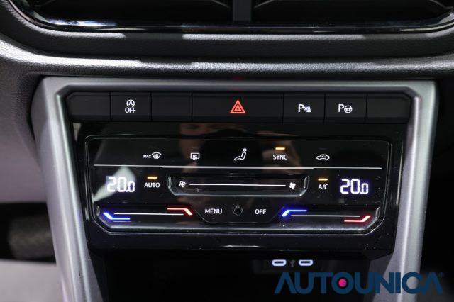 VOLKSWAGEN T-Roc 1.5 TSI ACT DSG LIFE FARI LED