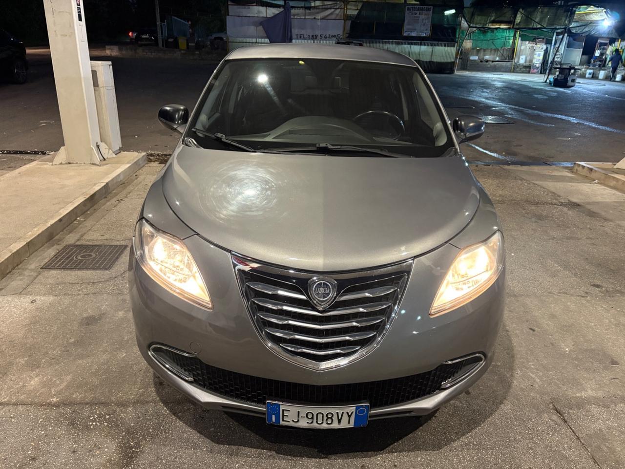 Lancia Ypsilon 1.2 69 CV BENZ/GPL*PERFETTA