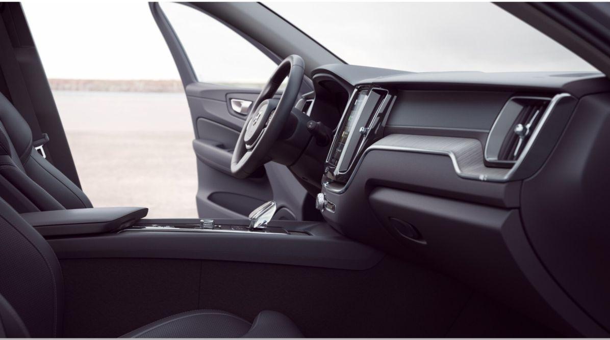 VOLVO Xc60 T6 Plug-In Hybrid Awd Automatico Ultra Dark