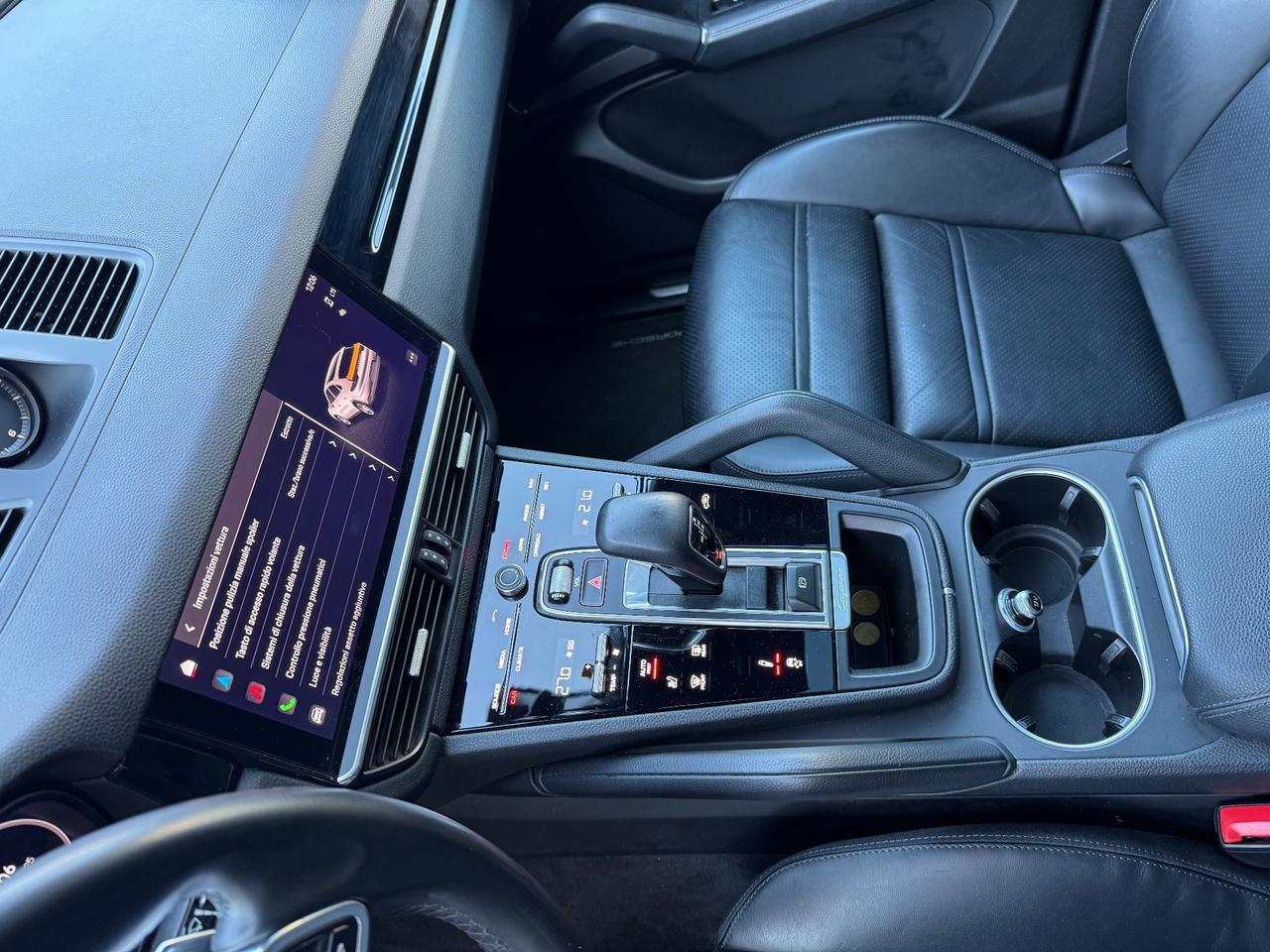 Porsche Cayenne 3.0 V6 Platinum Edition