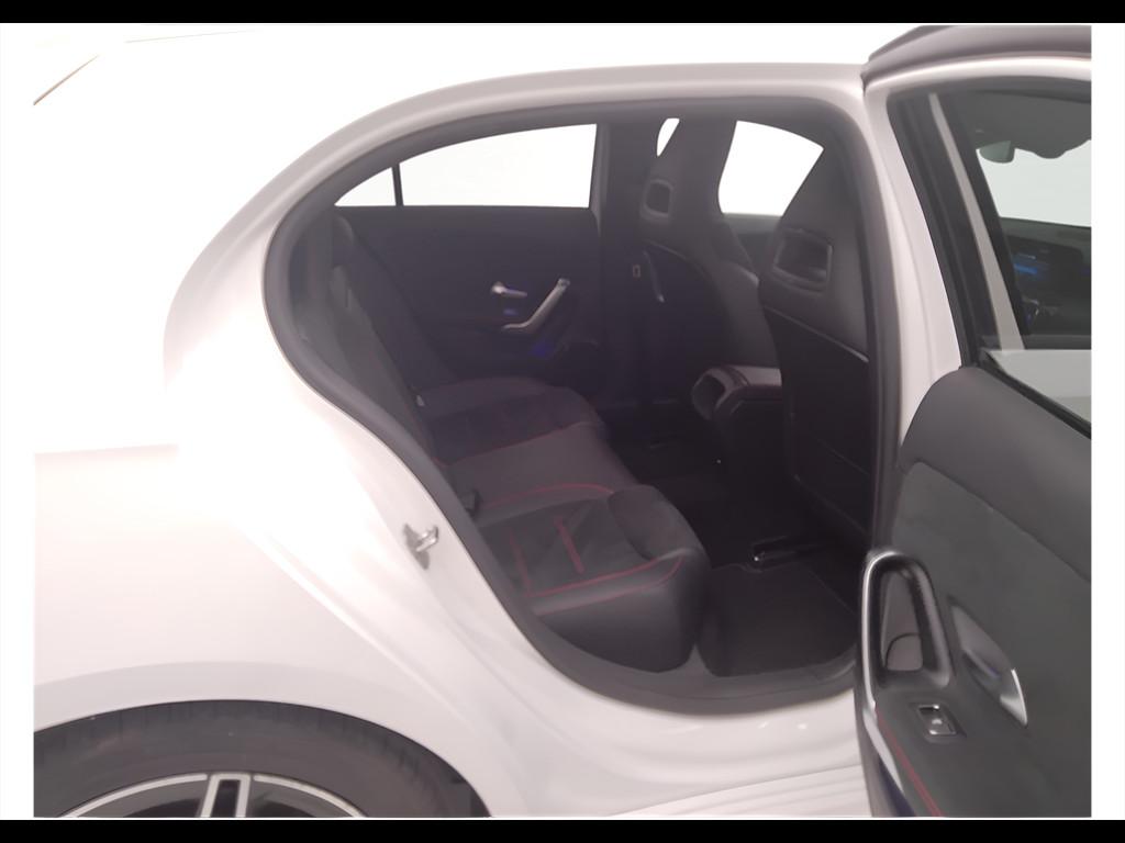 Mercedes-Benz Classe A - W177 2018 - A 180 d Premium auto