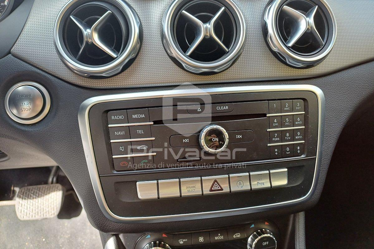 MERCEDES GLA 200 d Automatic Sport