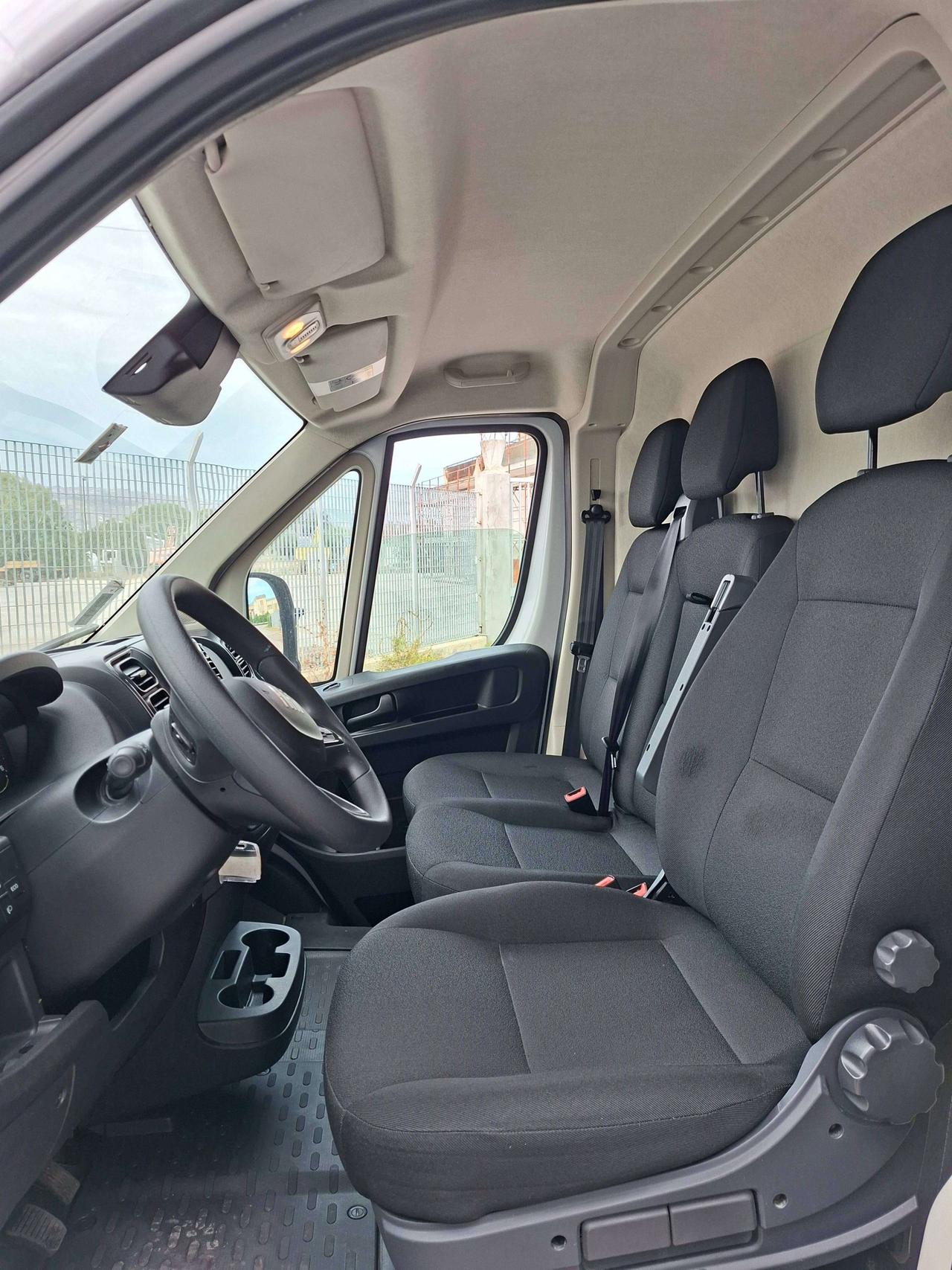 Fiat Ducato 33 L2H1 2.2 DIESEL 140CV 3 posti