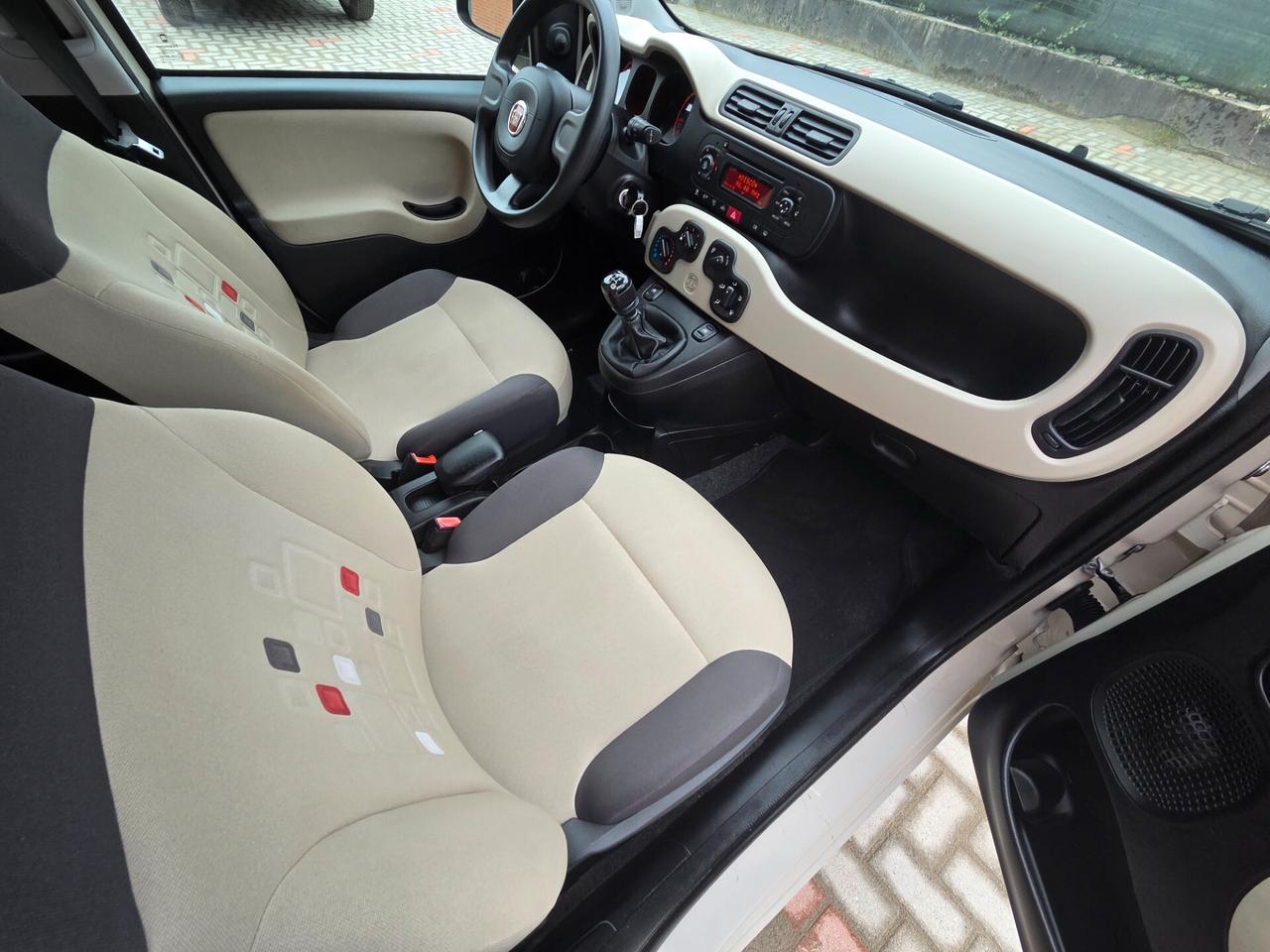 Fiat Panda 1.2 Easy 69cv 5 posti