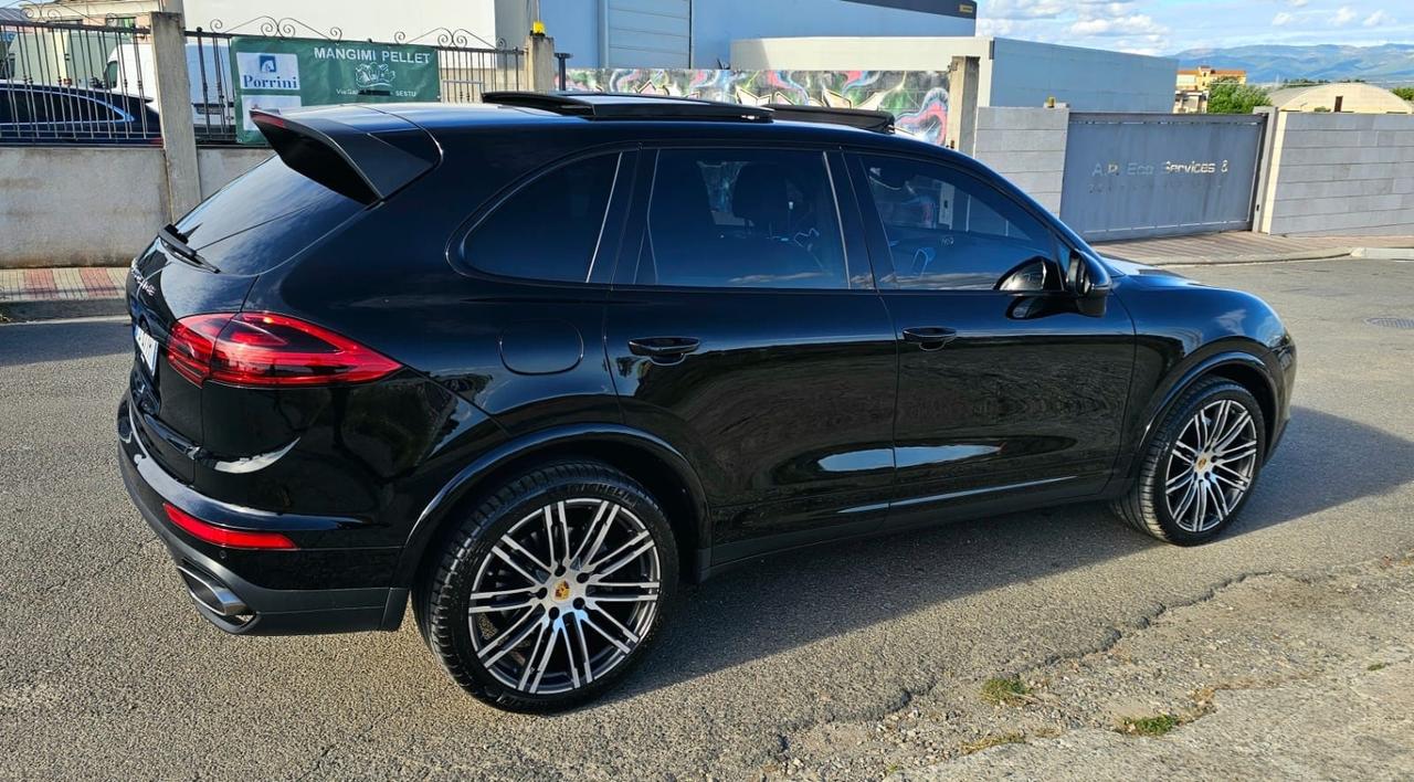 Porsche Cayenne 3.0 Diesel Platinum Edition