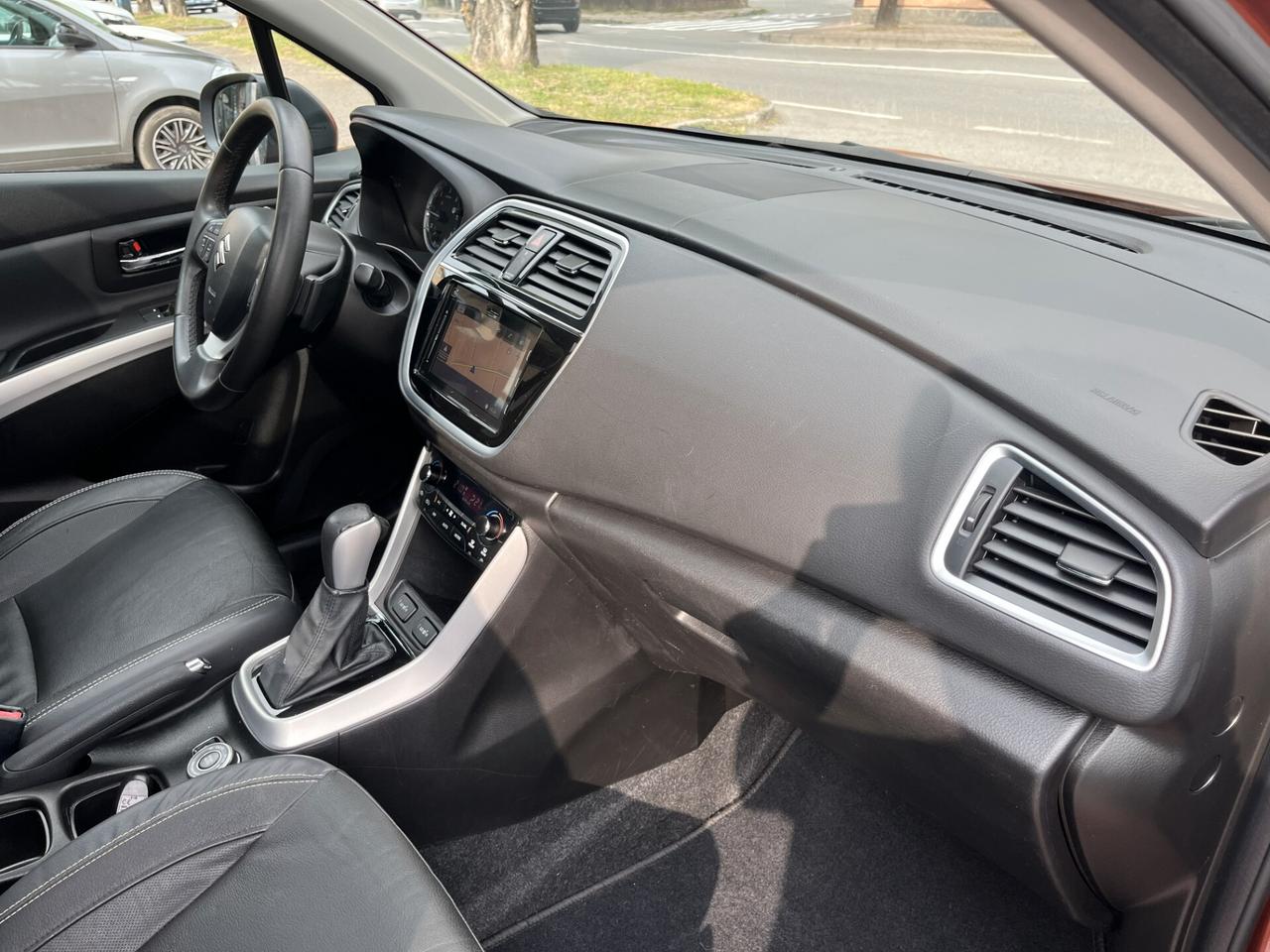 Suzuki S-Cross 1.6 DDiS Start&Stop 4WD All Grip DCT Star View